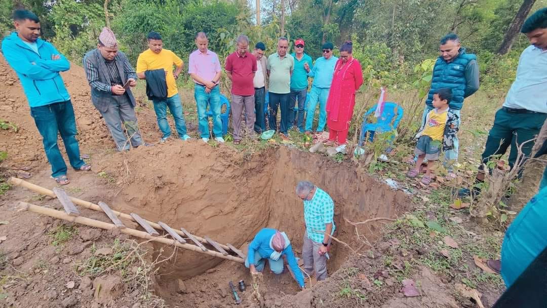 गोदावरीमा बन भित्र पार्टीको कार्यालय शिलान्यास गरिएपछि सामाजिक सन्जालमा चर्को बिरोध